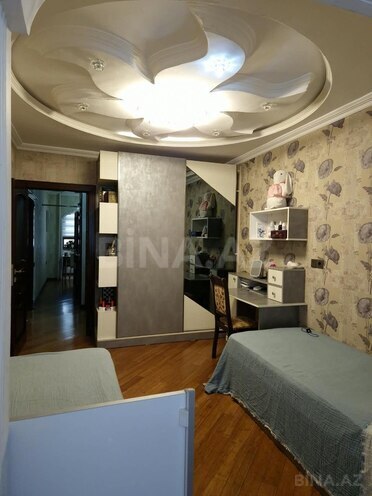 Продаётся 3-комн. вторичка 95 м², м. Халглар Достлугу, photo 8 from 17