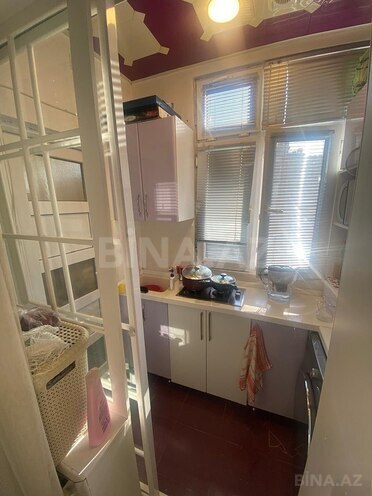 Satılır 2 otaqlı köhnə tikili 45 m², İnşaatçılar m., photo 9 from 15