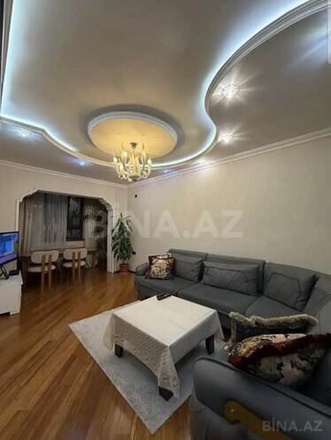 Продается 3-комн. вторичка 90 м², м. Халглар Достлугу, photo 1 from 14