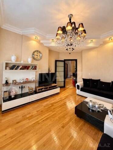 Продаётся 2-комн. новостройка 70 м², м. Элмляр Академиясы, photo 3 from 11