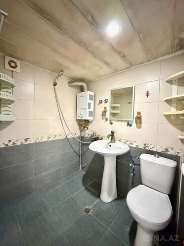 Продаётся 2-комн. вторичка 35 м², м. Нефтчиляр, photo 13 from 14