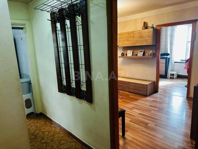 Продается 2-комн. вторичка 40 м², м. Кара Караев, photo 8 from 14