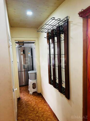Продается 2-комн. вторичка 40 м², м. Кара Караев, photo 10 from 14