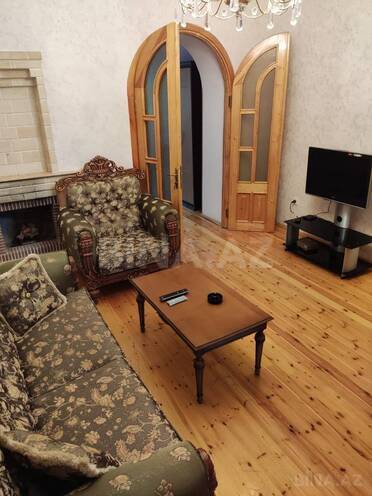 Satılır 2 otaqlı köhnə tikili 58 m², 28 May m., photo 8 from 27