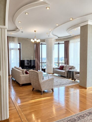 İcarəyə verilir 4 otaqlı yeni tikili 200 m², 28 May m., photo 3 from 13