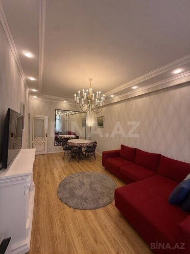 Продаётся 2-комн. новостройка 95 м², м. Кара Караев, photo 1 from 15