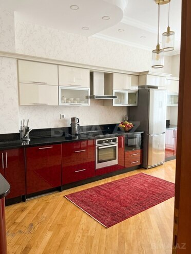İcarəyə verilir 4 otaqlı yeni tikili 200 m², 28 May m., photo 9 from 13