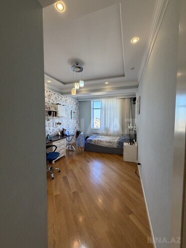 Продаётся 3-комн. новостройка 137 м², Бинагадинский р., photo 22 from 28