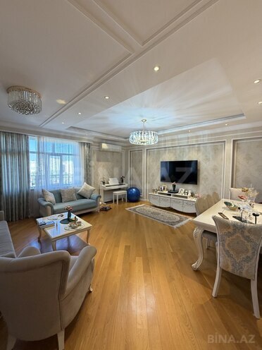 Продаётся 3-комн. новостройка 137 м², Бинагадинский р., photo 6 from 28
