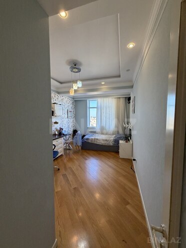 Продаётся 3-комн. новостройка 137 м², Бинагадинский р., photo 21 from 28