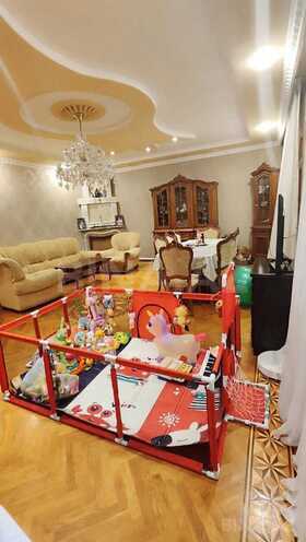 Satılır 4 otaqlı köhnə tikili 140 m², Nəriman Nərimanov m., photo 3 from 18