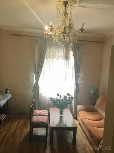 Satılır 2 otaqlı köhnə tikili 70 m², Nərimanov r., photo 1 from 9
