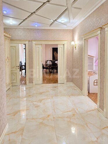 Сдаётся 3-комн. новостройка 144 м², м. 8 ноября, photo 20 from 26