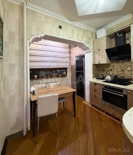 Satılır 3 otaqlı köhnə tikili 85 m², Xalqlar Dostluğu m., photo 6 from 11