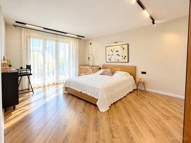Satılır 2 otaqlı köhnə tikili 95 m², Bakıxanov q., photo 10 from 15