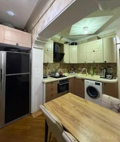 Satılır 3 otaqlı köhnə tikili 85 m², Xalqlar Dostluğu m., photo 5 from 15