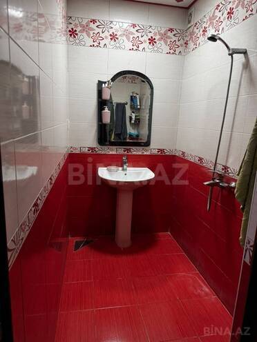 Продаётся 2-комн. вторичка 65 м², Хатаинский р., photo 16 from 17