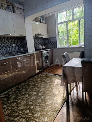 Satılır 2 otaqlı köhnə tikili 75 m², Nəsimi m., photo 1 from 8