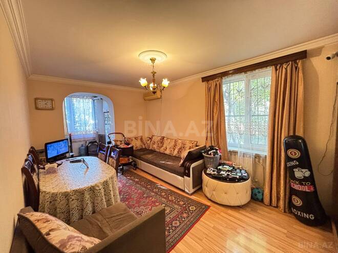 Продаётся 2-комн. вторичка 40 м², м. Гянджлик, photo 1 from 14
