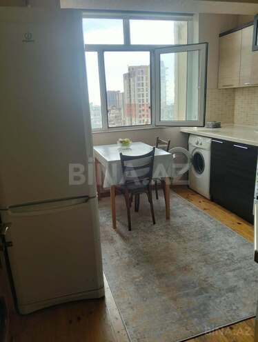 Продается 3-комн. вторичка 85 м², м. Ази Асланов, photo 4 from 14