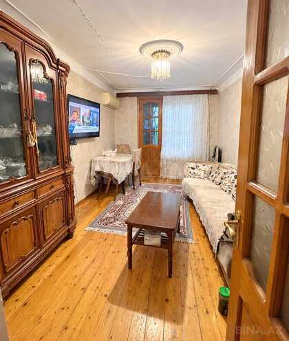 Продается 3-комн. вторичка 70 м², м. Нариман Нариманов, photo 1 from 8