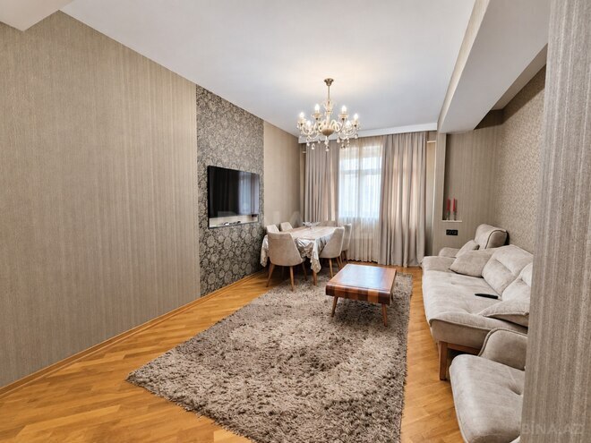 Продаётся 3-комн. новостройка 110 м², м. Ази Асланов, photo 1 from 17