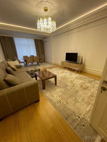 Продается 2-комн. новостройка 111 м², м. Гянджлик, photo 1 from 15