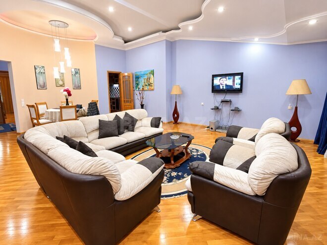 Сдаётся 2-комн. новостройка 130 м², м. Низами, photo 3 from 14