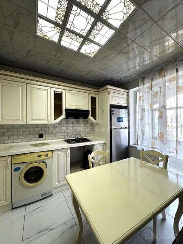 Сдаётся 2-комн. вторичка 75 м², м. Нефтчиляр, photo 8 from 16