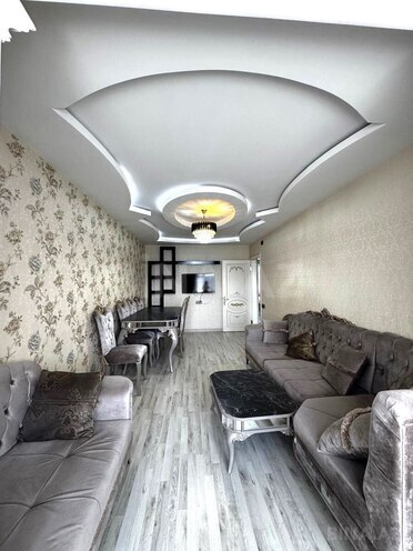 Сдаётся 2-комн. вторичка 75 м², м. Нефтчиляр, photo 1 from 16