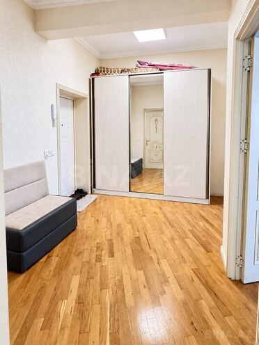 Продается 2-комн. новостройка 93 м², м. Нариман Нариманов, photo 10 from 13