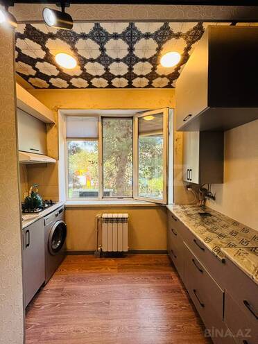 Satılır 3 otaqlı köhnə tikili 51 m², Bakıxanov q., photo 12 from 14
