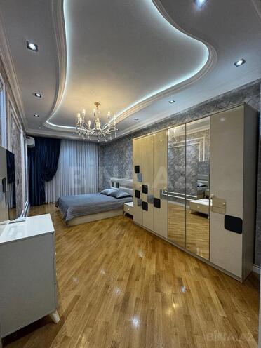 Сдается 3-комн. новостройка 127 м², м. Нефтчиляр, photo 1 from 24