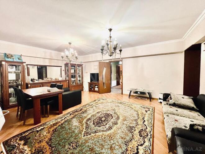 Продаётся 4-комн. вторичка 120 м², Насиминский  р., photo 1 from 15