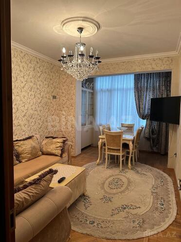 İcarəyə verilir 2 otaqlı köhnə tikili 55 m², 8-ci mikrorayon q., photo 1 from 8