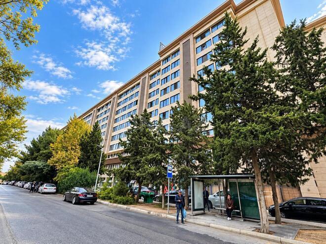 Satılır 3 otaqlı köhnə tikili 95 m², Səbail r., photo 3 from 20