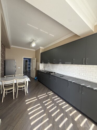 Сдаётся 3-комн. новостройка 120 м², м. Иншаатчылар, photo 8 from 16