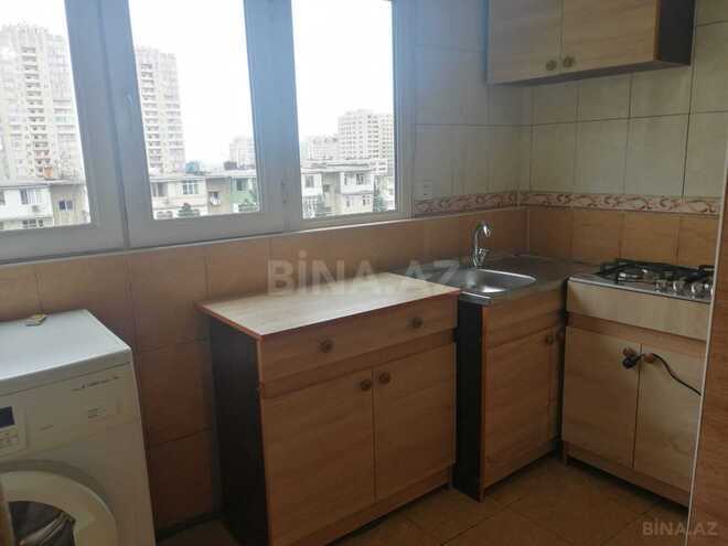 Продаётся 2-комн. вторичка 70 м², м. Иншаатчылар, photo 8 from 9