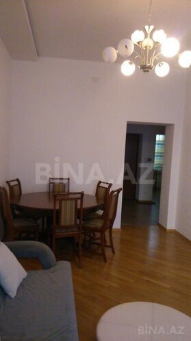 İcarəyə verilir 2 otaqlı köhnə tikili 65 m², Sahil m., photo 3 from 11