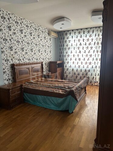 Сдаётся 4-комн. новостройка 130 м², м. Низами, photo 11 from 13