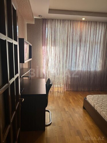 Сдаётся 4-комн. новостройка 130 м², м. Низами, photo 10 from 13