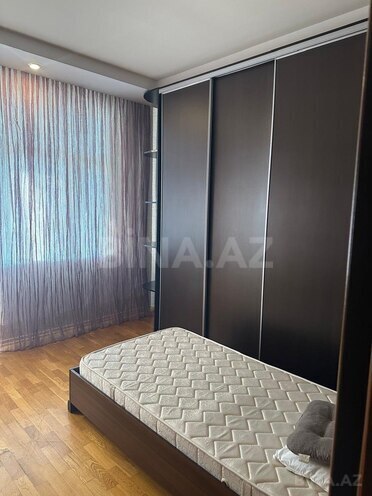 Сдаётся 4-комн. новостройка 130 м², м. Низами, photo 6 from 13