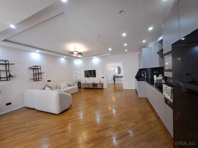 Сдаётся 3-комн. новостройка 141 м², м. Шах Исмаил Хатаи, photo 1 from 16