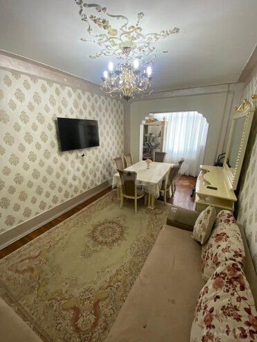 Продаётся 2-комн. вторичка 70 м², пос. 9-й мкр, photo 1 from 14