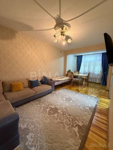 Satılır 2 otaqlı köhnə tikili 55 m², Memar Əcəmi m., photo 1 from 13