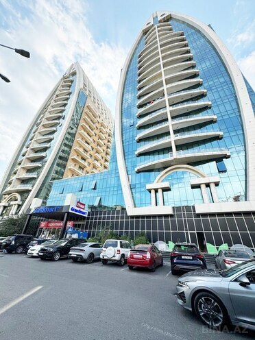 Продаётся 3-комн. новостройка 148 м², м. Ичеришехер, photo 1 from 16