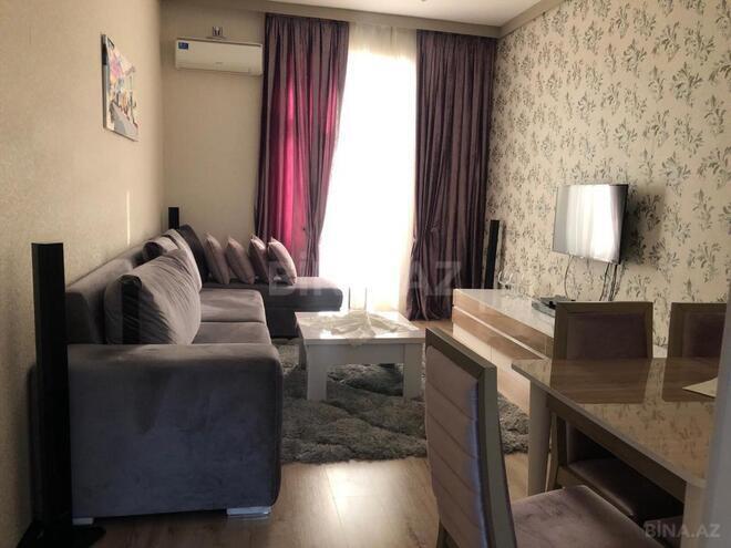 Сдается 2-комн. вторичка 70 м², м. Ичеришехер, photo 1 from 10