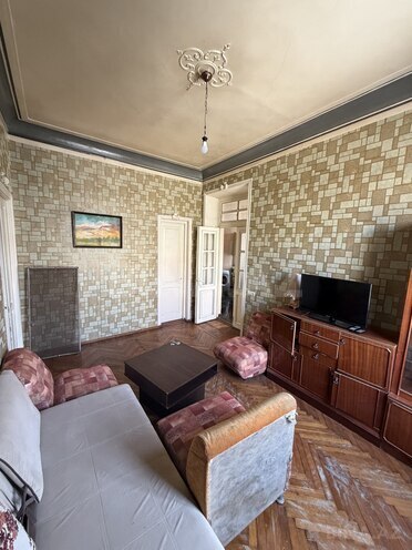 Продается 2-комн. вторичка 40 м², м. Сахил, photo 7 from 12