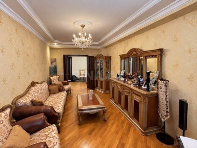 Продаётся 3-комн. новостройка 125 м², м. Иншаатчылар, photo 3 from 16