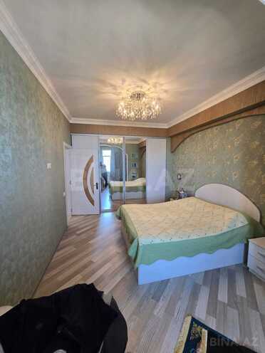 Продается 3-комн. вторичка 136 м², photo 20 from 32